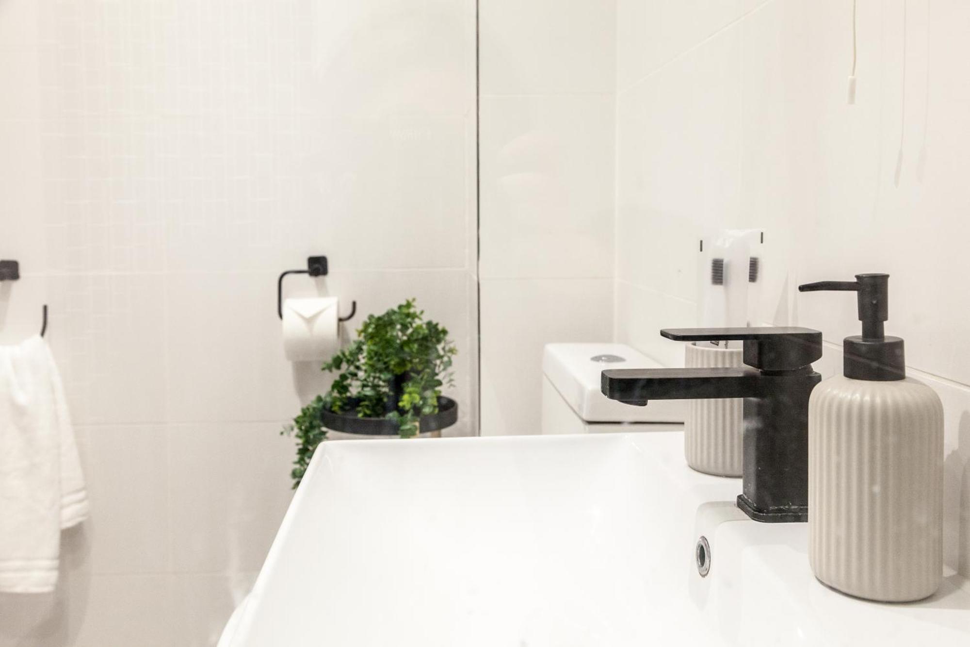 Comfortable Apartment In Desirable Area Of Preston Ngoại thất bức ảnh